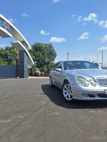 Mercedes E 270 2003, 450,000 km - 2.7 l - Bakı