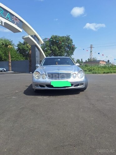 Mercedes E 270 2003, 450,000 km - 2.7 l - Bakı