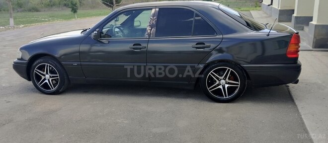 Mercedes C 180 1995, 521,772 km - 1.8 л - Saatlı