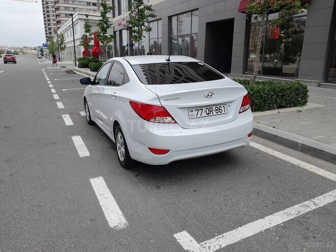 Hyundai Accent 2017, 100,800 km - 1.6 л - Bakı
