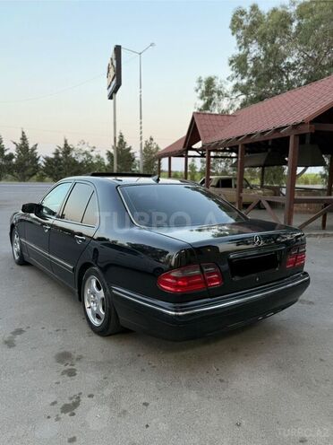 Mercedes E 320 1999, 514,500 km - 3.2 l - Yevlax