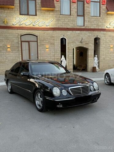 Mercedes E 320 1999, 514,500 km - 3.2 l - Yevlax