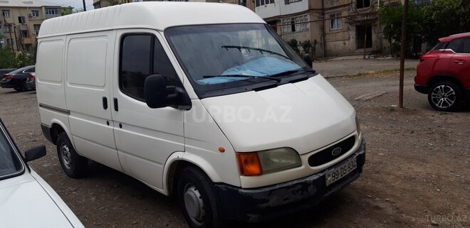 Ford Transit-3