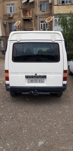 Ford Transit-4
