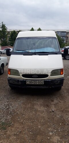 Ford Transit-1