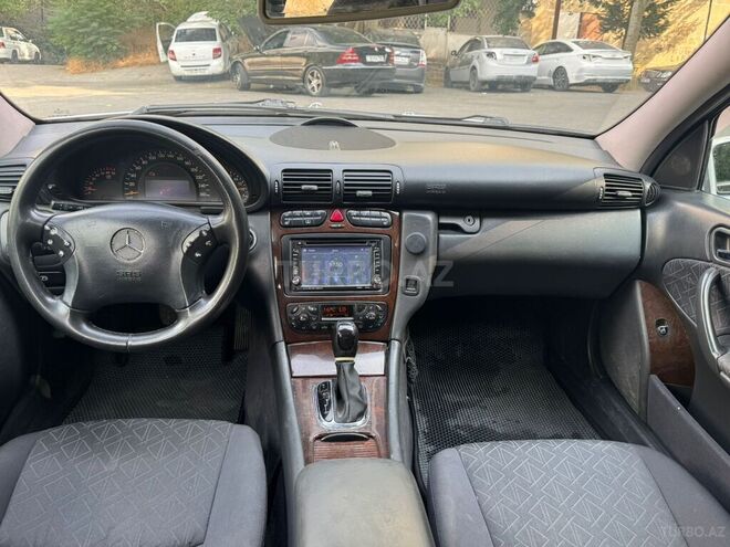 Mercedes C 240-8