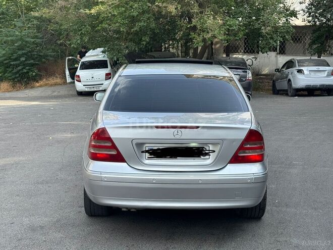 Mercedes C 240-3