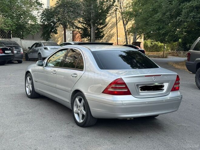 Mercedes C 240-7