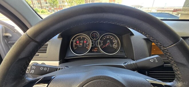 Opel Astra 2010, 280,000 km - 1.3 l - Bakı