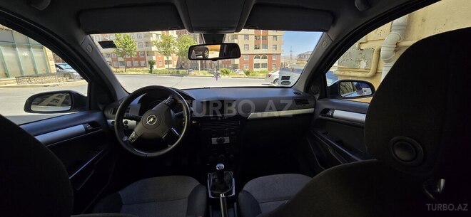 Opel Astra 2010, 280,000 km - 1.3 l - Bakı
