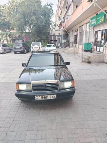 Mercedes 190 1991, 196,000 km - 2.0 l - Sumqayıt
