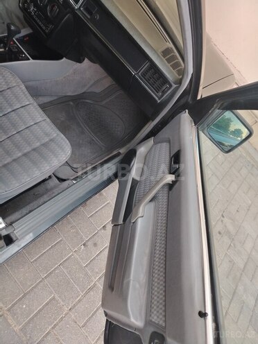 Mercedes 190 1991, 196,000 km - 2.0 l - Sumqayıt