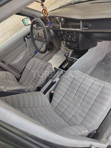 Mercedes 190 1991, 196,000 km - 2.0 l - Sumqayıt