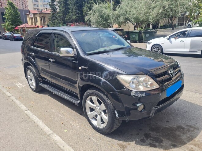 Toyota Fortuner-4