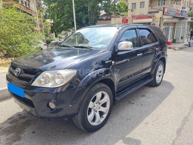 Toyota Fortuner-5
