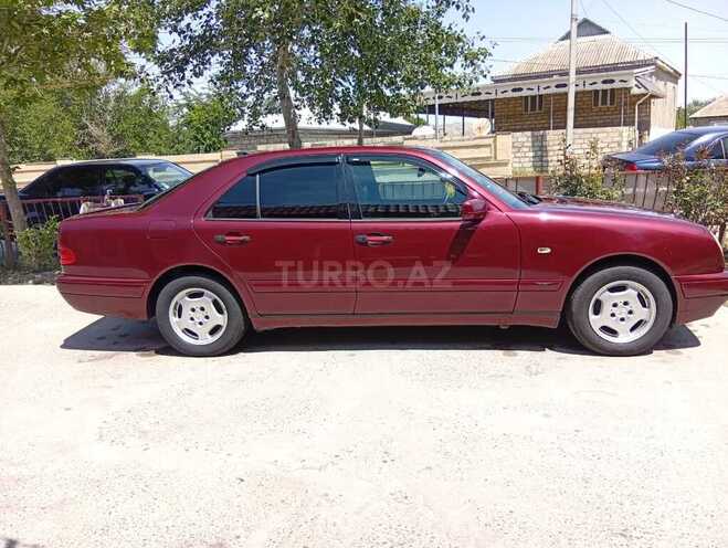 Mercedes E 200 1999, 338,552 km - 2.0 l - Hacıqabul