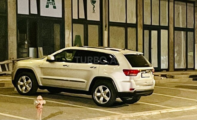 Jeep Grand Cherokee 2011, 255,000 km - 3.6 л - Bakı