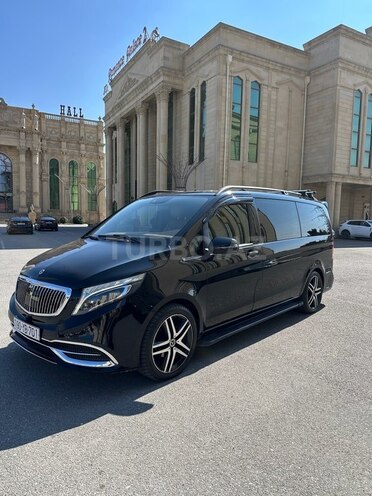 Mercedes V 220 2018, 135,000 km - 2.2 l - Bakı
