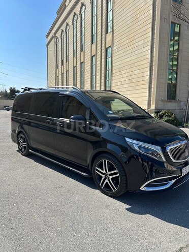 Mercedes V 220 2018, 135,000 km - 2.2 l - Bakı