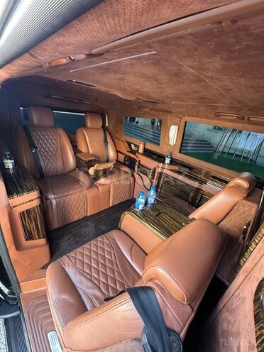 Mercedes V 220 2018, 135,000 km - 2.2 l - Bakı