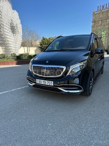 Mercedes V 220 2018, 135,000 km - 2.2 l - Bakı
