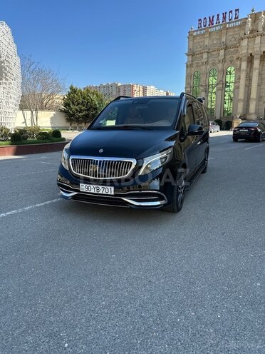 Mercedes V 220 2018, 135,000 km - 2.2 l - Bakı