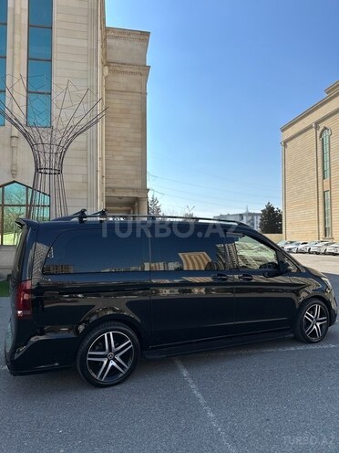 Mercedes V 220 2018, 135,000 km - 2.2 l - Bakı