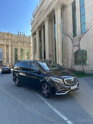 Mercedes V 220 2018, 135,000 km - 2.2 l - Bakı
