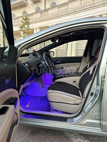 Toyota Prius-8