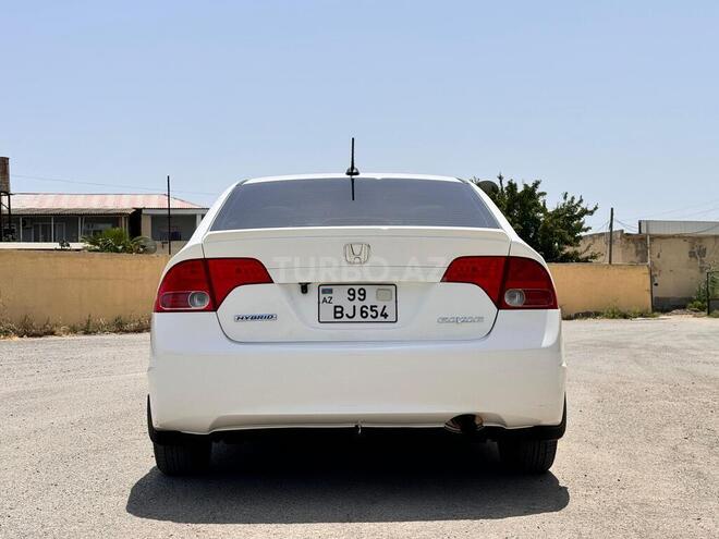 Honda Civic 2008, 280,000 km - 1.3 l - Salyan