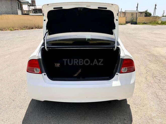 Honda Civic 2008, 280,000 km - 1.3 l - Salyan