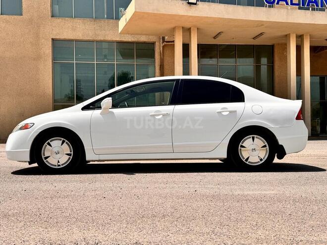 Honda Civic 2008, 280,000 km - 1.3 l - Salyan