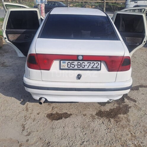 Volkswagen Polo 1995, 250,000 km - 1.6 l - Bakı