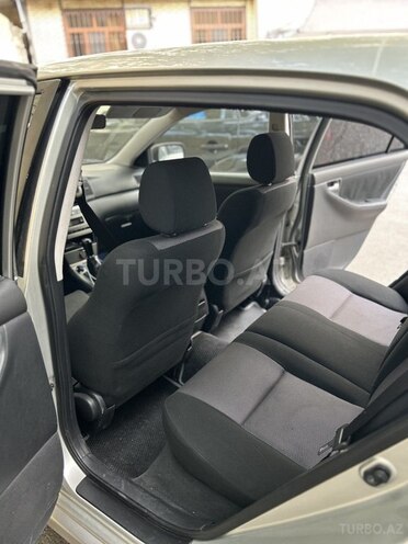 Toyota Corolla 2006, 370,631 km - 1.4 l - Bakı