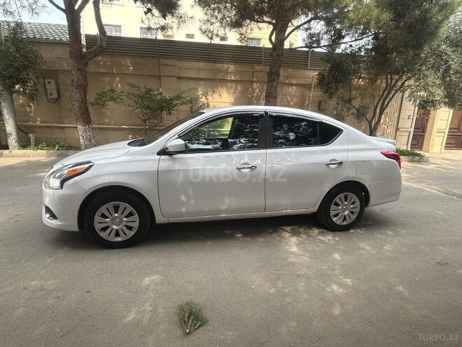 Nissan Sunny-5