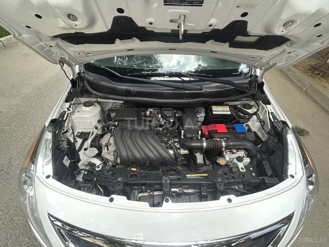 Nissan Sunny-13