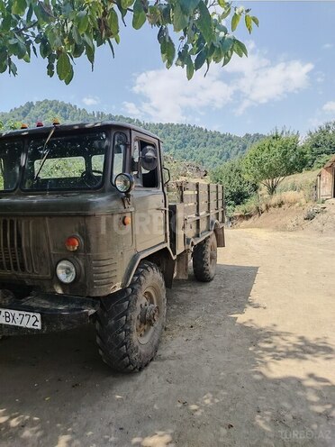 GAZ 66 1990, 196,000 km - 4.3 l - Astara