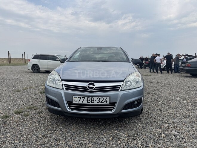 Opel Astra 2008, 214,000 km - 1.4 l - Tovuz