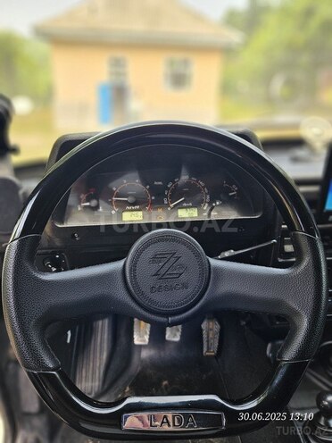 LADA (VAZ) Niva 2017, 70,000 km - 1.7 l - Astara