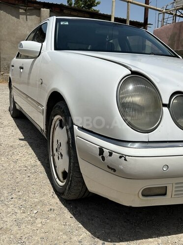 Mercedes E 430 1999, 300,000 km - 4.3 l - Bakı