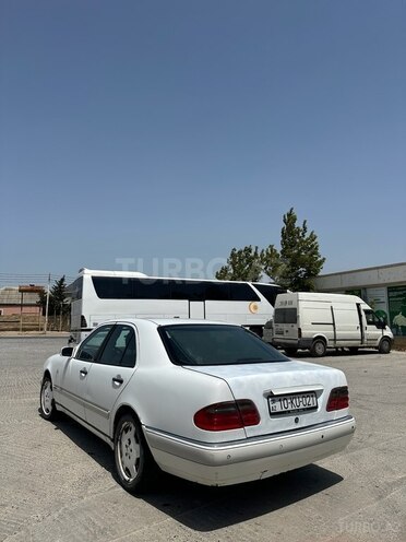 Mercedes E 430 1999, 300,000 km - 4.3 l - Bakı