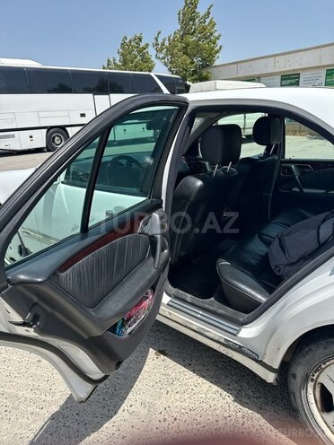 Mercedes E 430 1999, 300,000 km - 4.3 l - Bakı