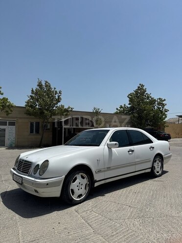 Mercedes E 430 1999, 300,000 km - 4.3 l - Bakı
