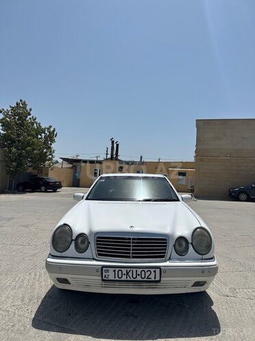 Mercedes E 430 1999, 300,000 km - 4.3 l - Bakı