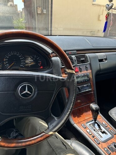 Mercedes E 430 1999, 300,000 km - 4.3 l - Bakı