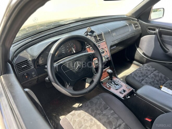 Mercedes C 220 d 1998, 334,528 km - 2.2 l - Sumqayıt