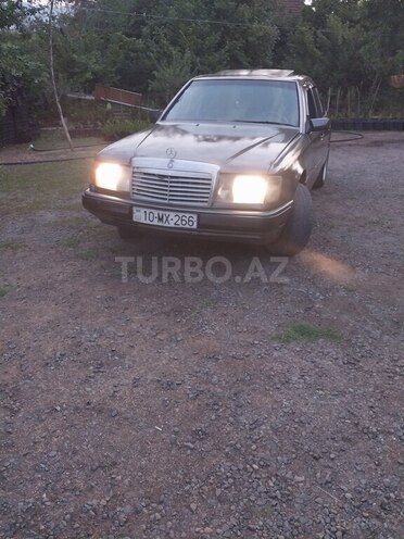 Mercedes E 300 d 1992, 460,000 km - 3.0 l - Astara