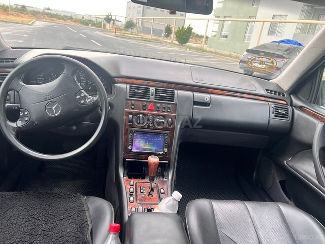 Mercedes E 220 d 2000, 470,500 km - 2.2 l - Bakı