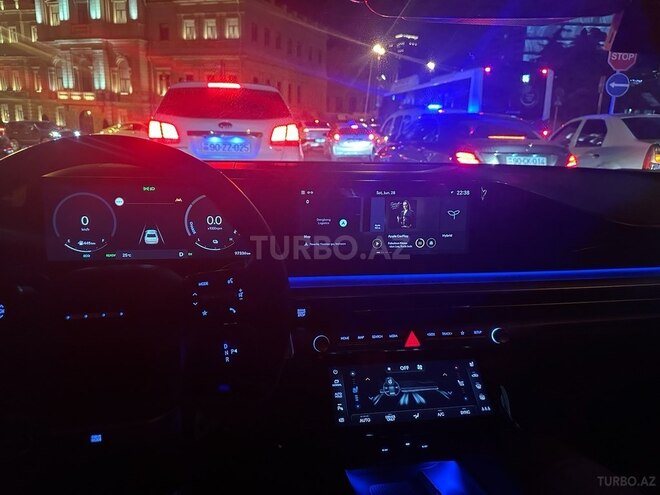 Hyundai Grandeur-9