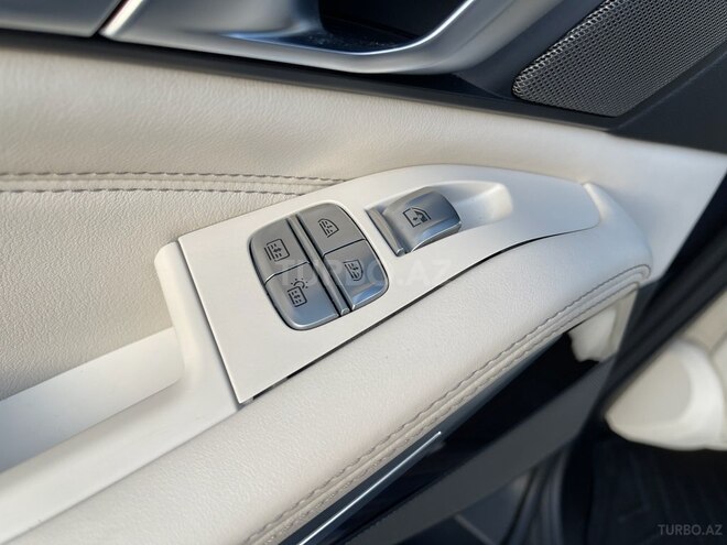 BMW X7-12
